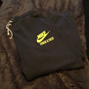Nike Tapered Sweat Pants